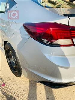 هیوندای ئەلەنترا